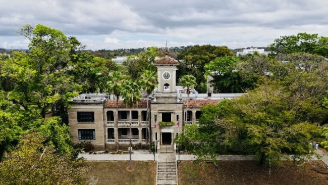 La Fundación Nacional de la Ciencia (NSF) otorgó la prestigiosa beca de su Graduate Research Fellowship Program (GRFP) a 11 colegiales: cinco estudiantes y seis egresados del Recinto Universitario de Mayagüez (RUM) de la Universidad de Puerto Rico (UPR). Foto Alexander Machado/Prensa RUM La Fundación Nacional de la Ciencia (NSF) otorgó la prestigiosa beca de su Graduate Research Fellowship Program (GRFP) a 11 colegiales: cinco estudiantes y seis egresados del Recinto Universitario de Mayagüez (RUM) de la Universidad de Puerto Rico (UPR). Foto Alexander Machado/Prensa RUM