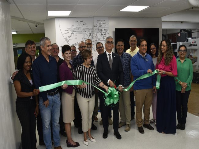 La inauguración del moderno laboratorio se realizó con la presencia de los principales portavoces del recinto. Carlos Díaz/Prensa RUM La inauguración del moderno laboratorio se realizó con la presencia de los principales portavoces del recinto. Carlos Díaz/Prensa RUM