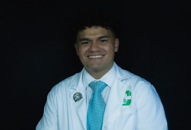 El estudiante Luis Miguel Acevedo Soto, quien concluye este semestre su segundo año en el Departamento de Biología del Recinto Universitario de Mayagüez (RUM) de la Universidad de Puerto Rico (UPR), obtuvo la prestigiosa beca Ernest F. Hollings Undergraduate Scholarship, que otorga la Oficina de Gestión Costera la Oficina Nacional de Administración Oceánica y Atmosférica (NOAA) a estudiantes subgraduados. Suministrada El estudiante Luis Miguel Acevedo Soto, quien concluye este semestre su segundo año en el Departamento de Biología del Recinto Universitario de Mayagüez (RUM) de la Universidad de Puerto Rico (UPR), obtuvo la prestigiosa beca Ernest F. Hollings Undergraduate Scholarship, que otorga la Oficina de Gestión Costera la Oficina Nacional de Administración Oceánica y Atmosférica (NOAA) a estudiantes subgraduados. Suministrada