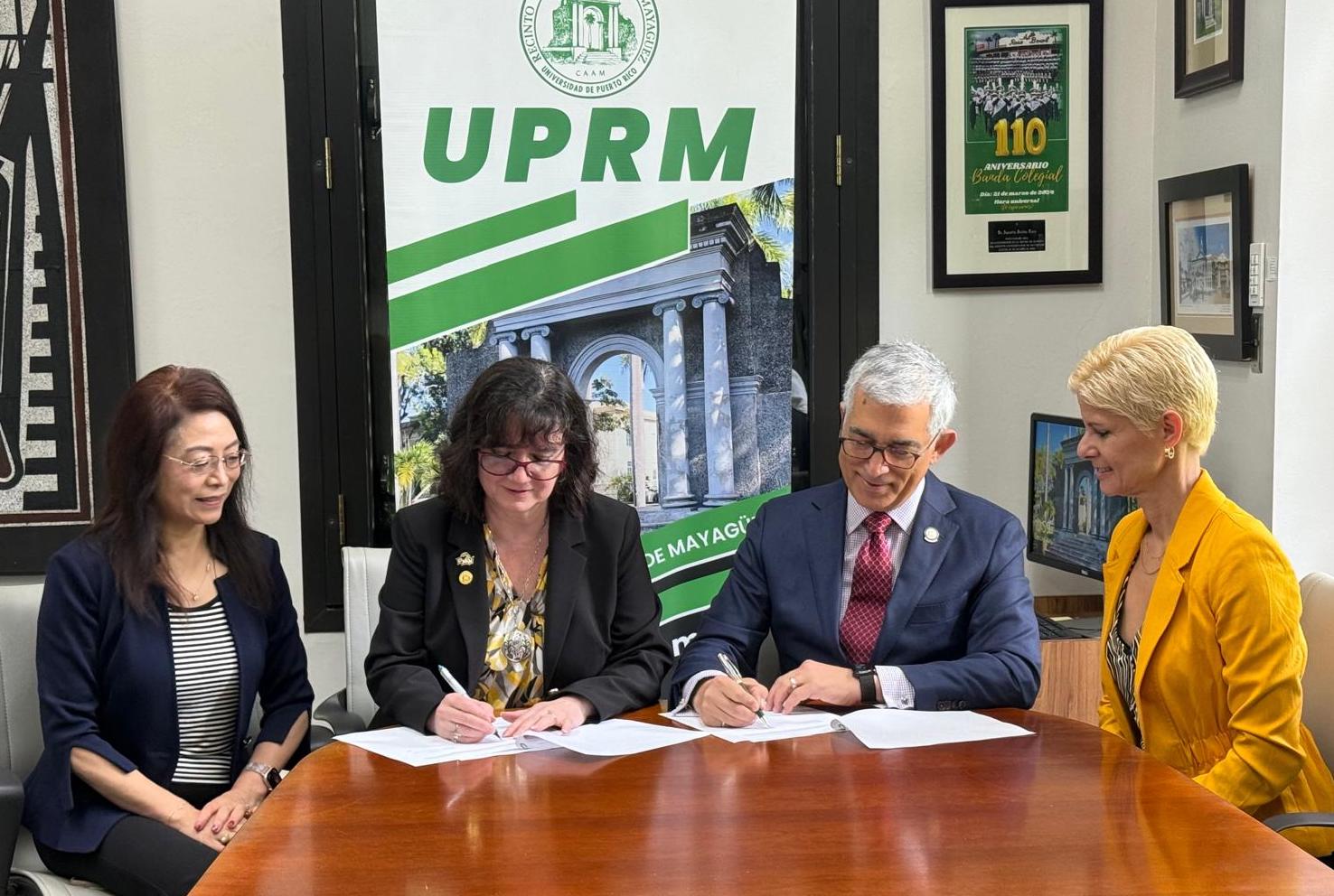 Con el objetivo de ampliar oportunidades académicas y de investigación, el Recinto Universitario de Mayagüez (RUM) de la Universidad de Puerto Rico (UPR) y la Universidad de Purdue Northwest firmaron una carta de intención que anticipa un acuerdo formal de colaboración entre ambas instituciones. Foto Prensa RUM