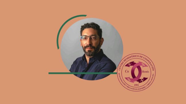 Foto del doctor Salvador Acuña junto al logo de CoHemis.