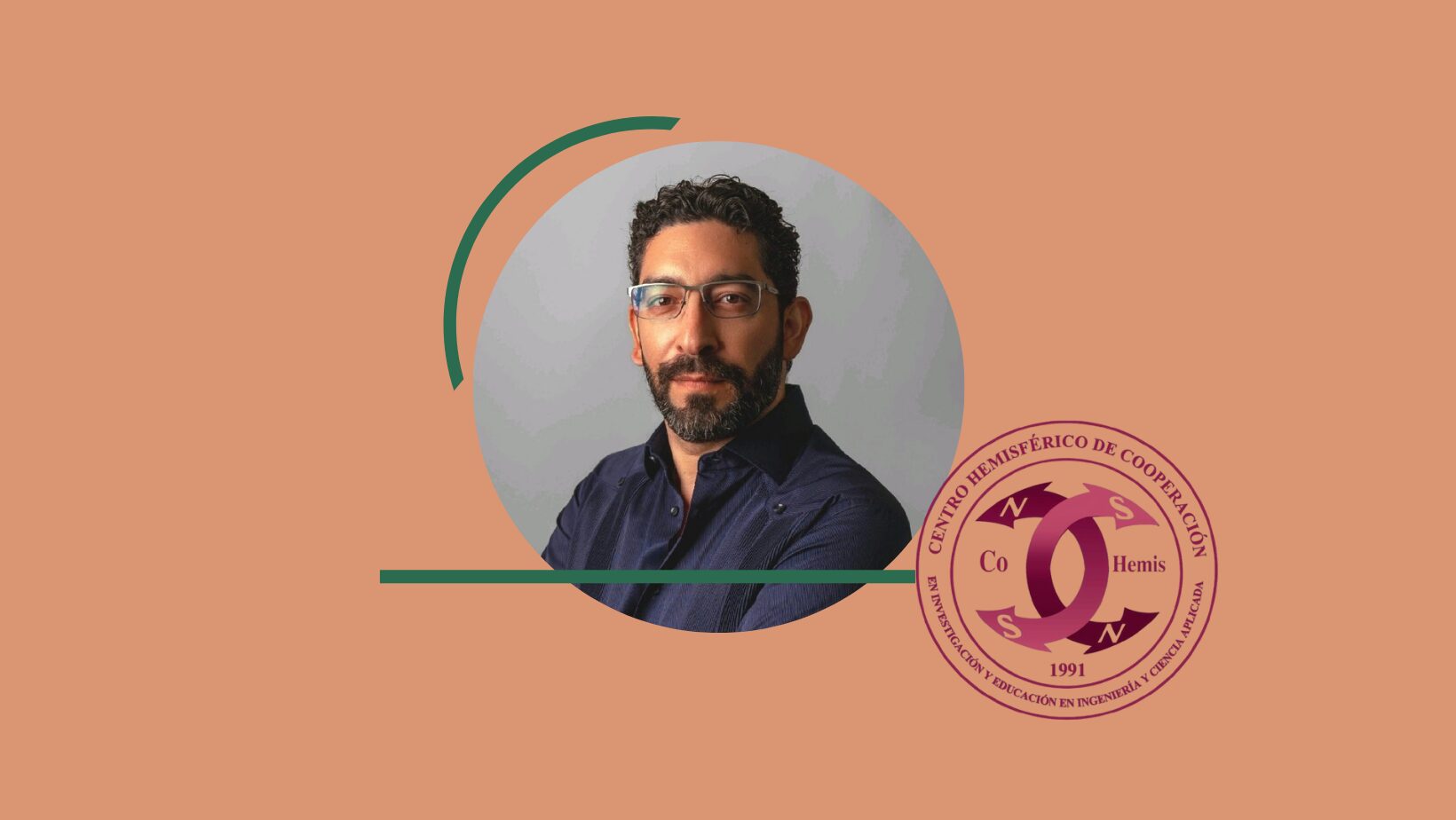 Foto del doctor Salvador Acuña junto al logo de CoHemis.