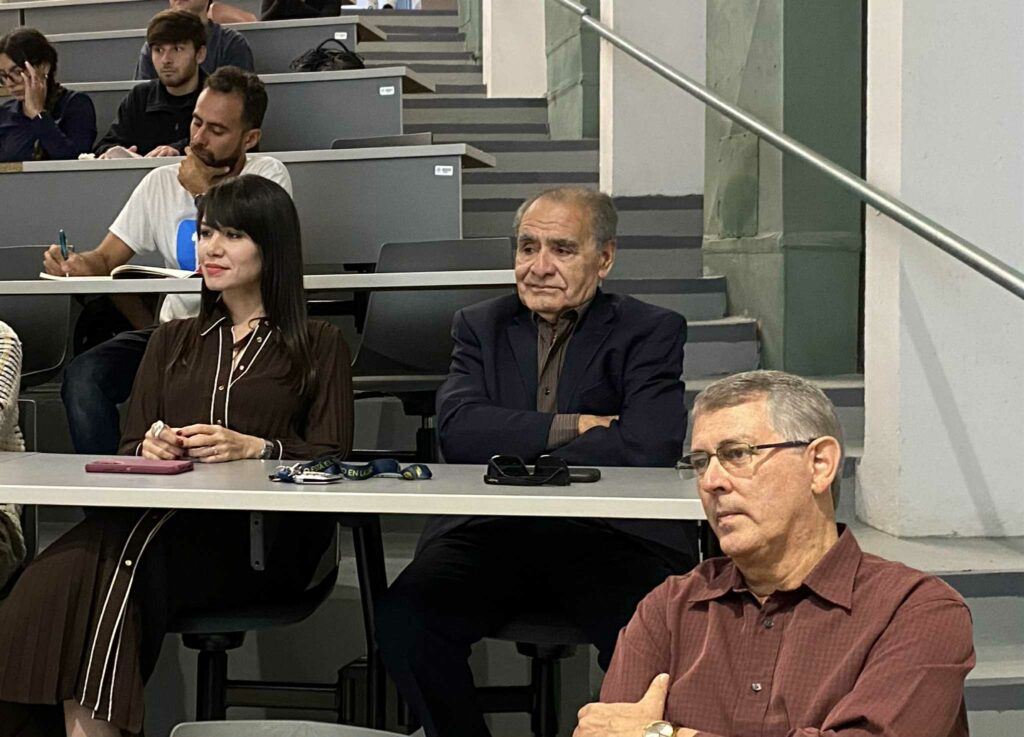 La jornada educativa fue dedicada al doctor José I. Alameda Lozada, catedrático del Departamento de Economía. Foto Javier Valentín Feliciano/Prensa RUM