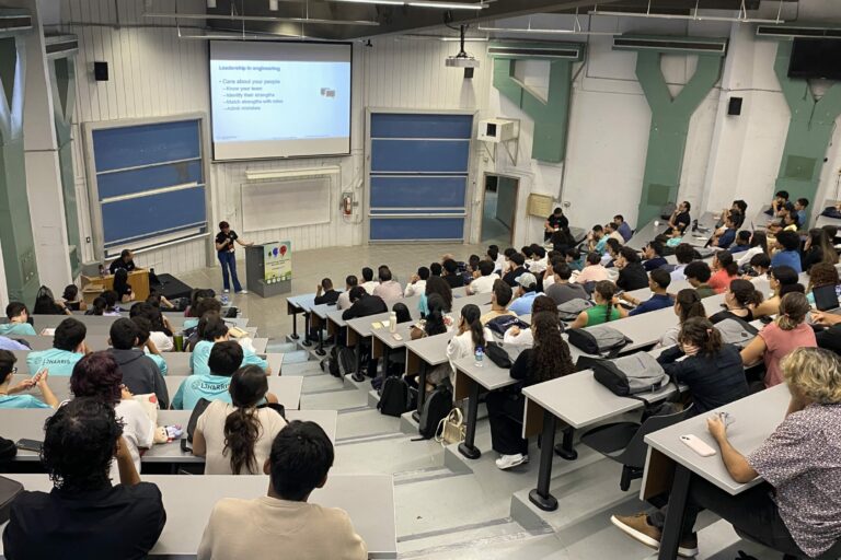 La agenda educativa del Engineering Community Summit 2025 incluyó a una serie de expertos en los temas de ingeniería. Foto Javier Valentín Feliciano/Prensa RUM La agenda educativa del Engineering Community Summit 2025 incluyó a una serie de expertos en los temas de ingeniería. Foto Javier Valentín Feliciano/Prensa RUM