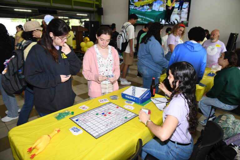 La Feria de Bienestar Integral se realizó en el Centro de Estudiantes del RUM. Foto Carlos Díaz/Prensa RUM La Feria de Bienestar Integral se realizó en el Centro de Estudiantes del RUM. Foto Carlos Díaz/Prensa RUM
