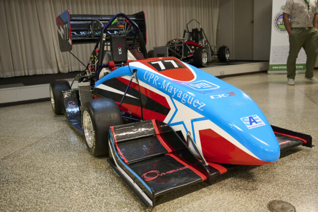 La develación del automóvil marcó un hito para el equipo. (Foto suministrada) La develación del automóvil marcó un hito para el equipo. (Foto suministrada)