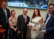 La ingeniera Natacha N. Cardona Rodríguez (segunda a la derecha), egresada del Departamento de Ingeniería Civil y Agrimensura (INCI) del Recinto Universitario de Mayagüez (RUM) de la Universidad de Puerto Rico (UPR), obtuvo el primer lugar en la categoría de maestría de los XII Premios Abertis de Investigación sobre Movilidad Sostenible en Puerto Rico. Foto Metropistas