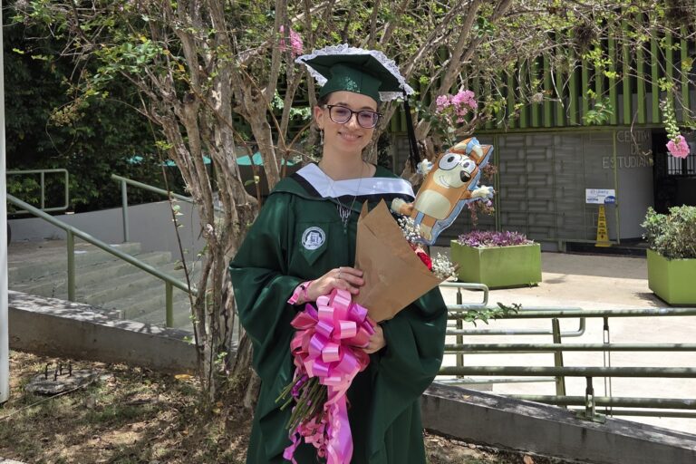 La educadora Paola Marie Rodríguez García se graduó del Recinto Universitario de Mayagüez. Foto suministrada La educadora Paola Marie Rodríguez García se graduó del Recinto Universitario de Mayagüez. Foto suministrada