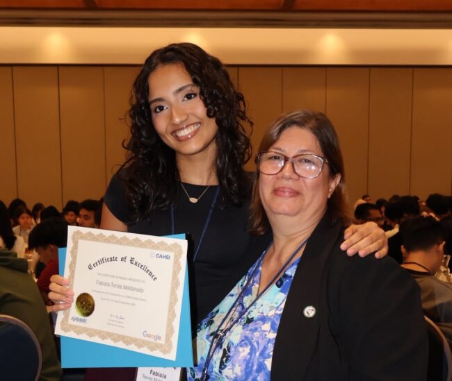 La estudiante Fabiola Z. Torres Maldonado, quien estudia Ingeniería de Software en el RUM, fue seleccionada como CAHSI Student Scholar. Foto suministrada