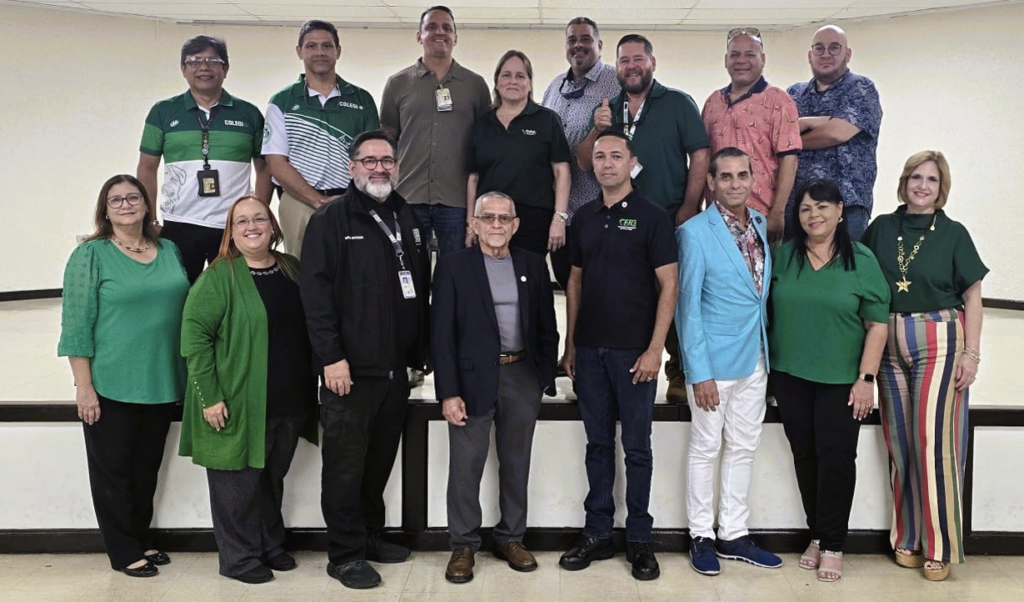 Catorce empleados del Recinto Universitario de Mayagüez (RUM), adscritos a dependencias clave para el manejo de emergencias y la continuidad operacional e integrantes del Comité Operacional de Emergencias (COE) del Recinto, completaron la certificación Community Emergency Response Team (CERT), capacitación que fortalece la preparación institucional y la capacidad de respuesta de la comunidad universitaria ante situaciones de riesgo. Suministrada